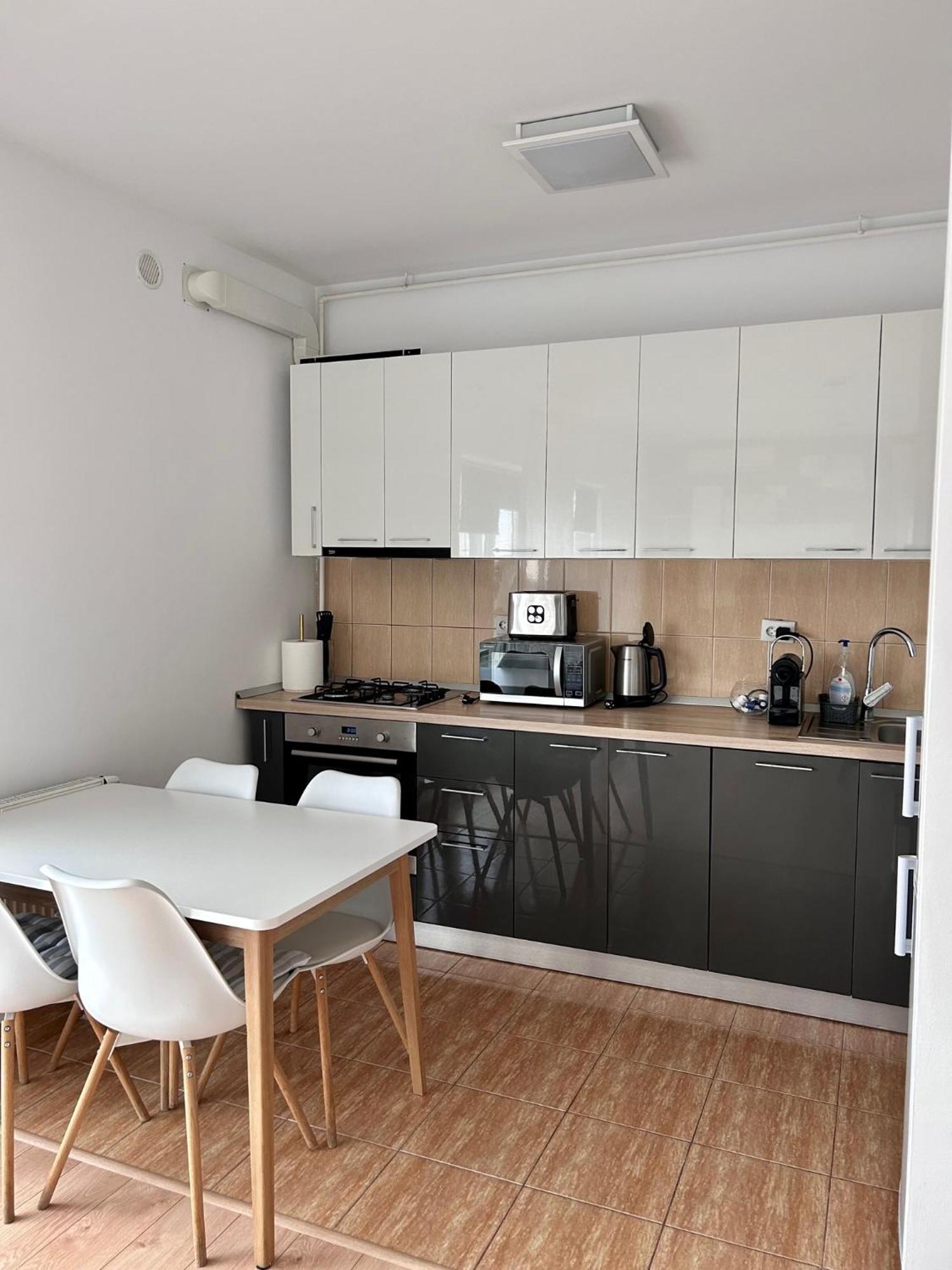 Sunrise Apartment Bukarest Eksteriør billede