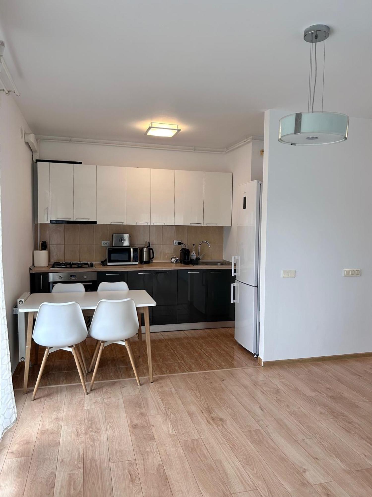 Sunrise Apartment Bukarest Eksteriør billede