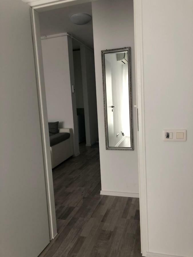 Sunrise Apartment Bukarest Eksteriør billede